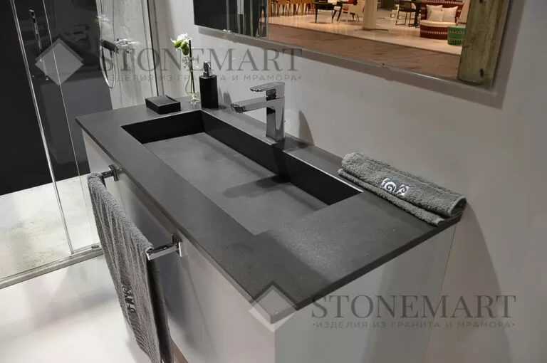 Столешница с умывальником из кварцита. Производитель: Silestone. Страна: Испания