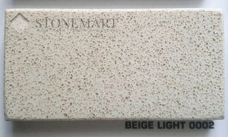 Камень: кварцит. Декор: Beige Light 0002. Цвет: бежевый с мелкими частыми вкраплениями