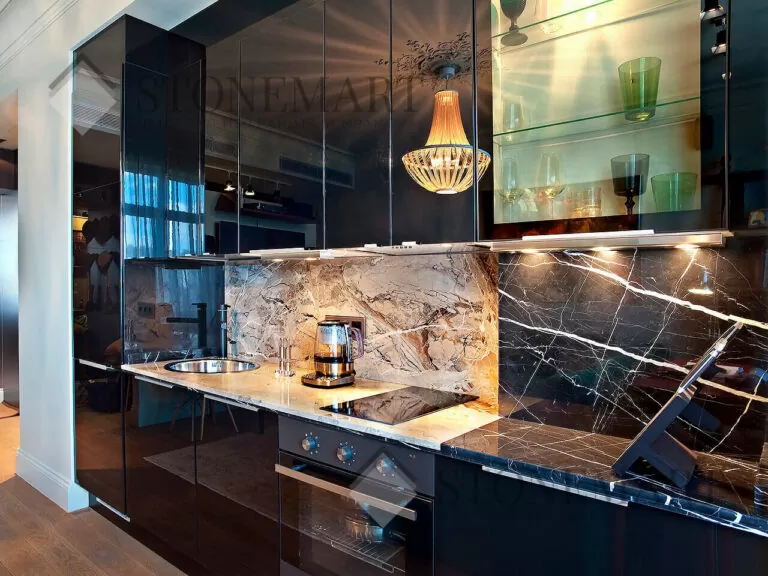 Столешница из мрамора. Наименование: Nero Marquina. Страна: Испания. Цвет: черный с белыми разводами