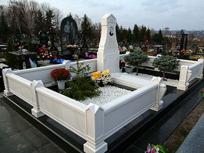Памятники из мрамора