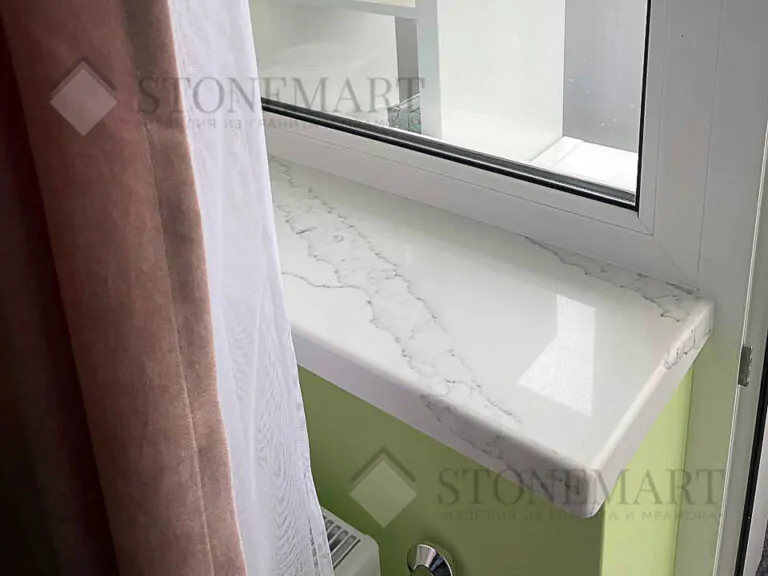 Кварцевый подоконник. Производитель: Stonemart. Декор: Calacatta Eno. Толщина 40мм